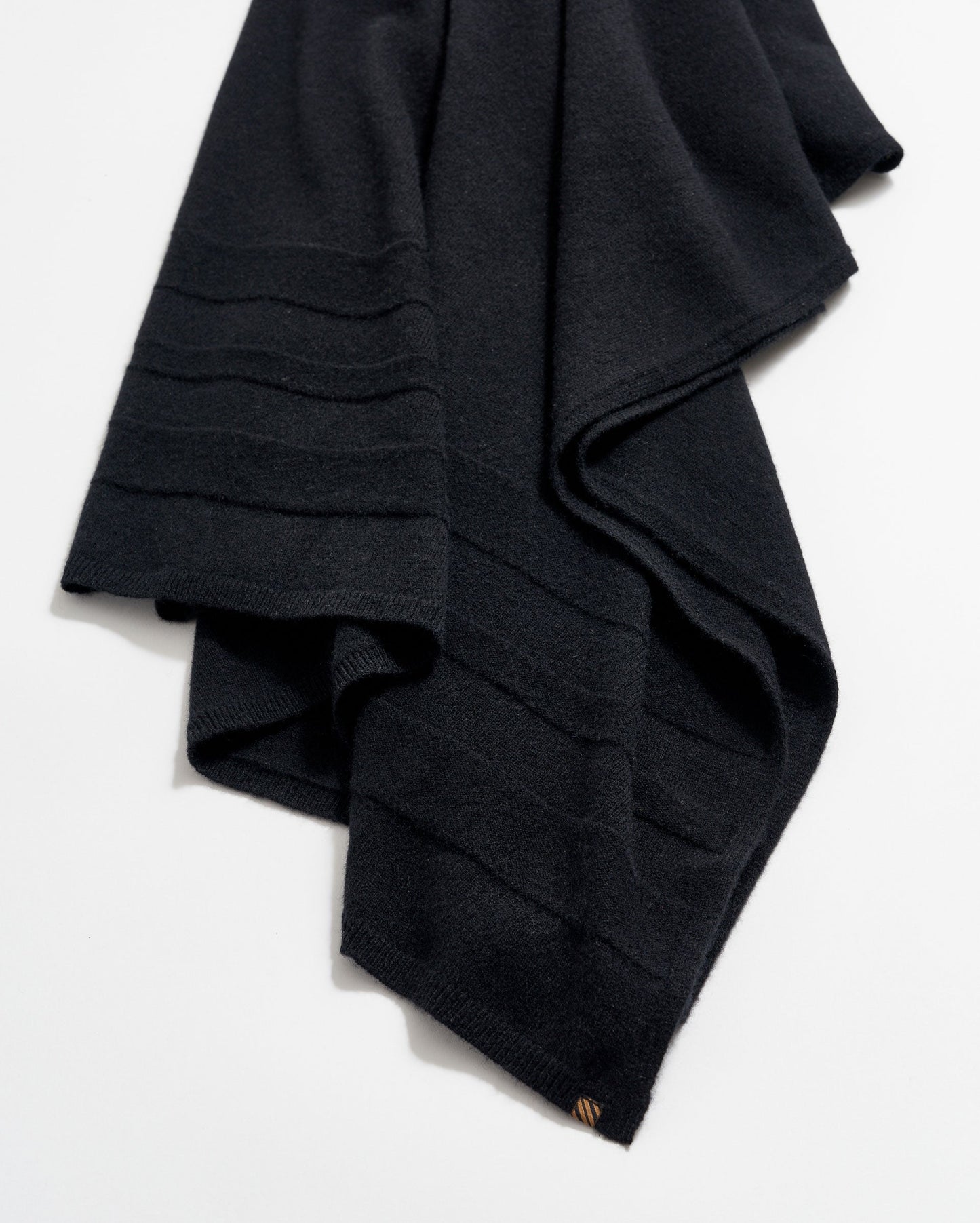 Cashmere Sweater Wrap Black Billy Reid