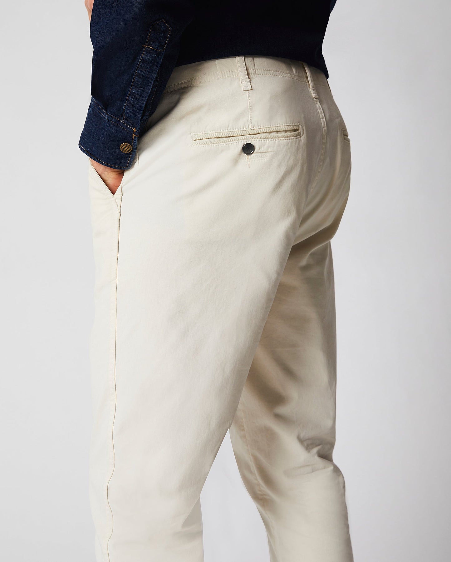 Chino Pant Eggshell Billy Reid