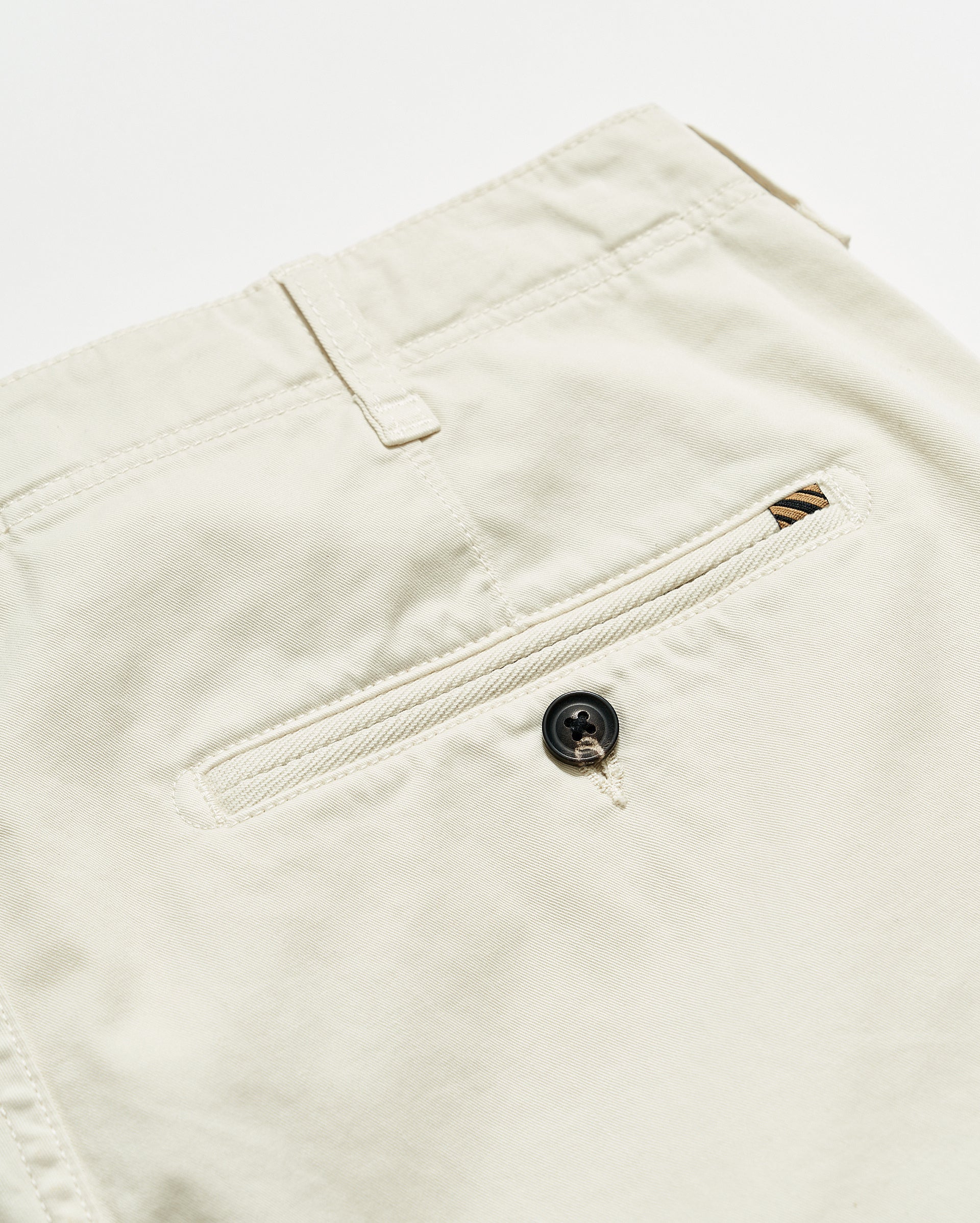 Chino Short Eggshell Billy Reid