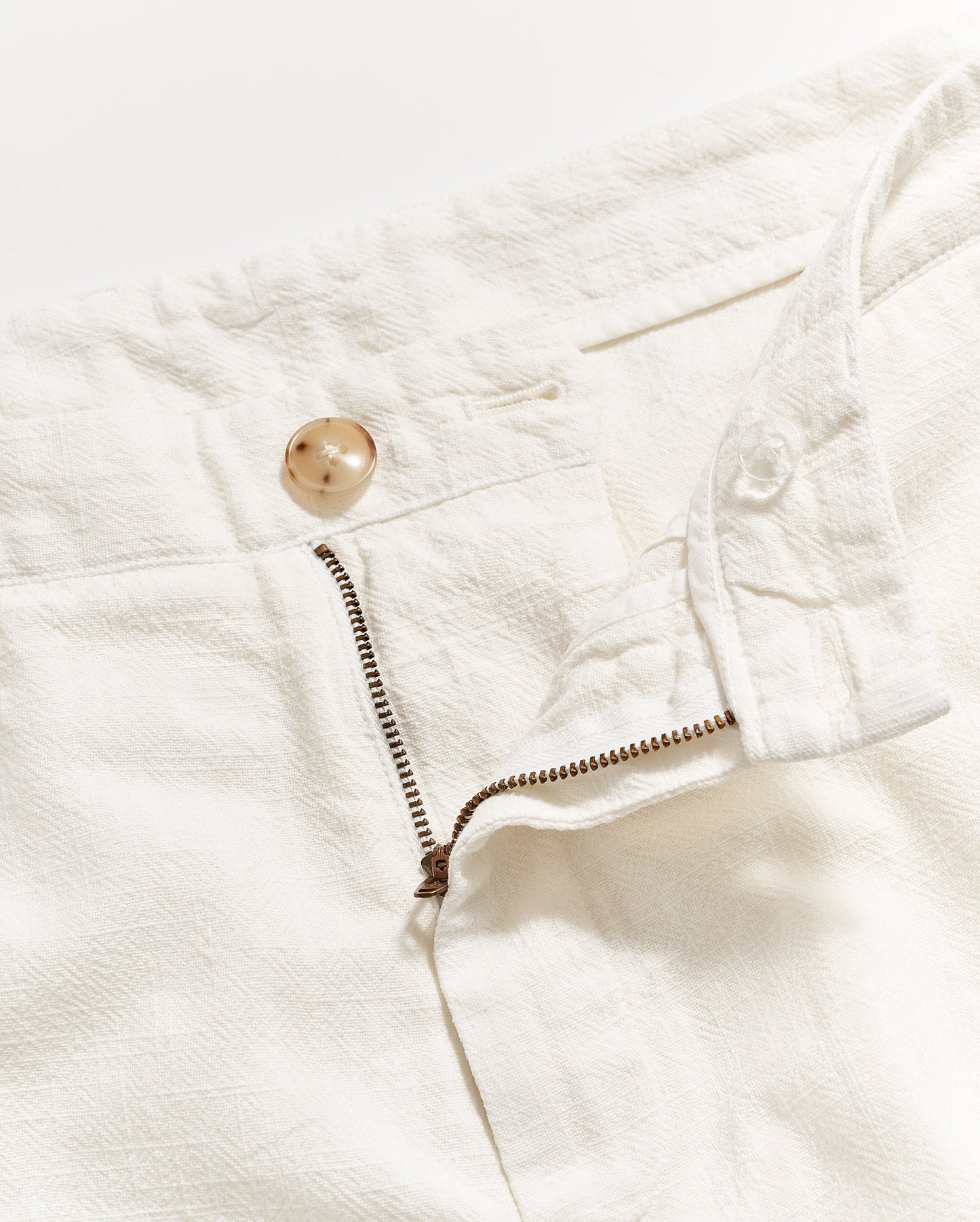 Slub Cotton Short Tinted White Billy Reid