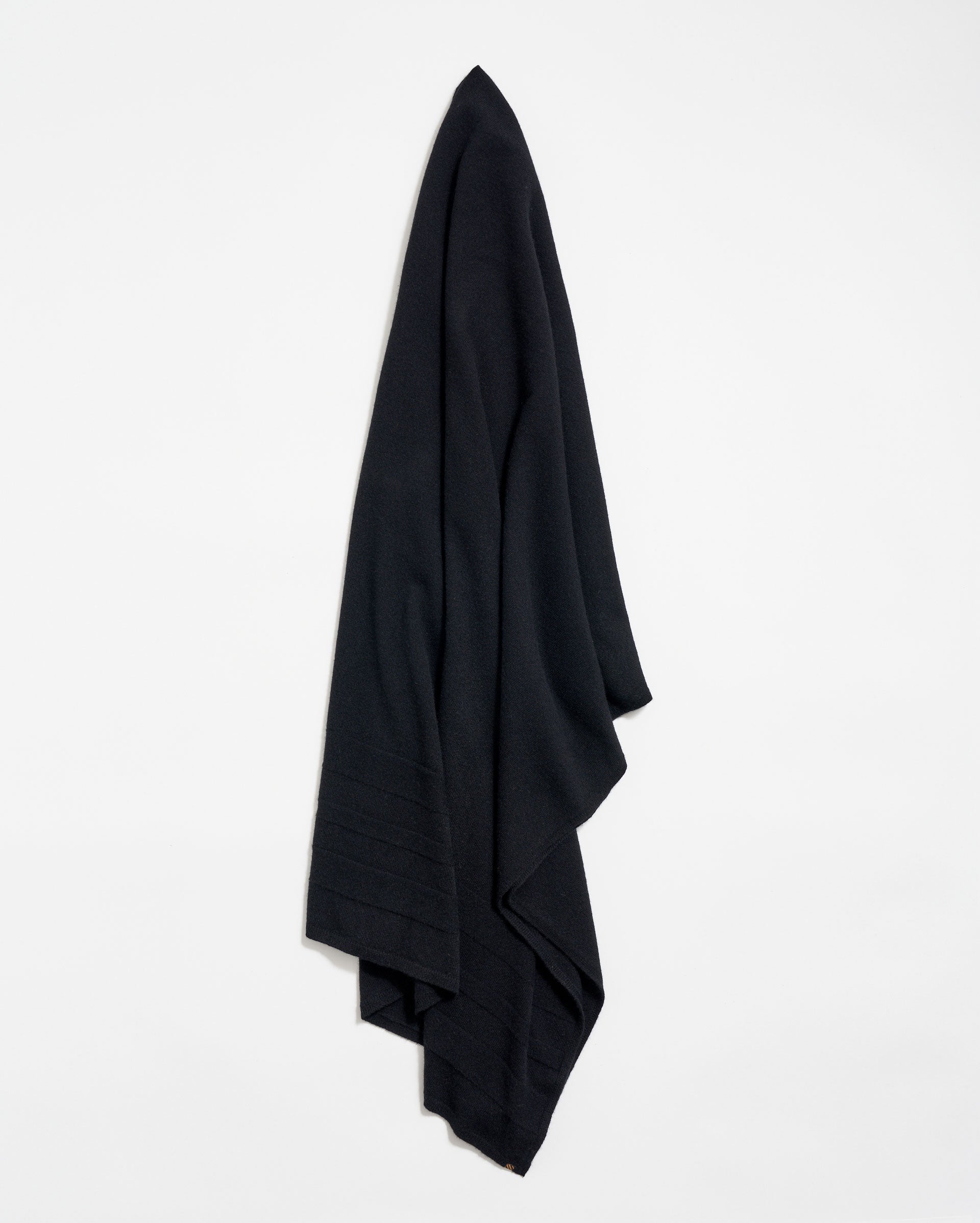 Cashmere Sweater Wrap Black Billy Reid