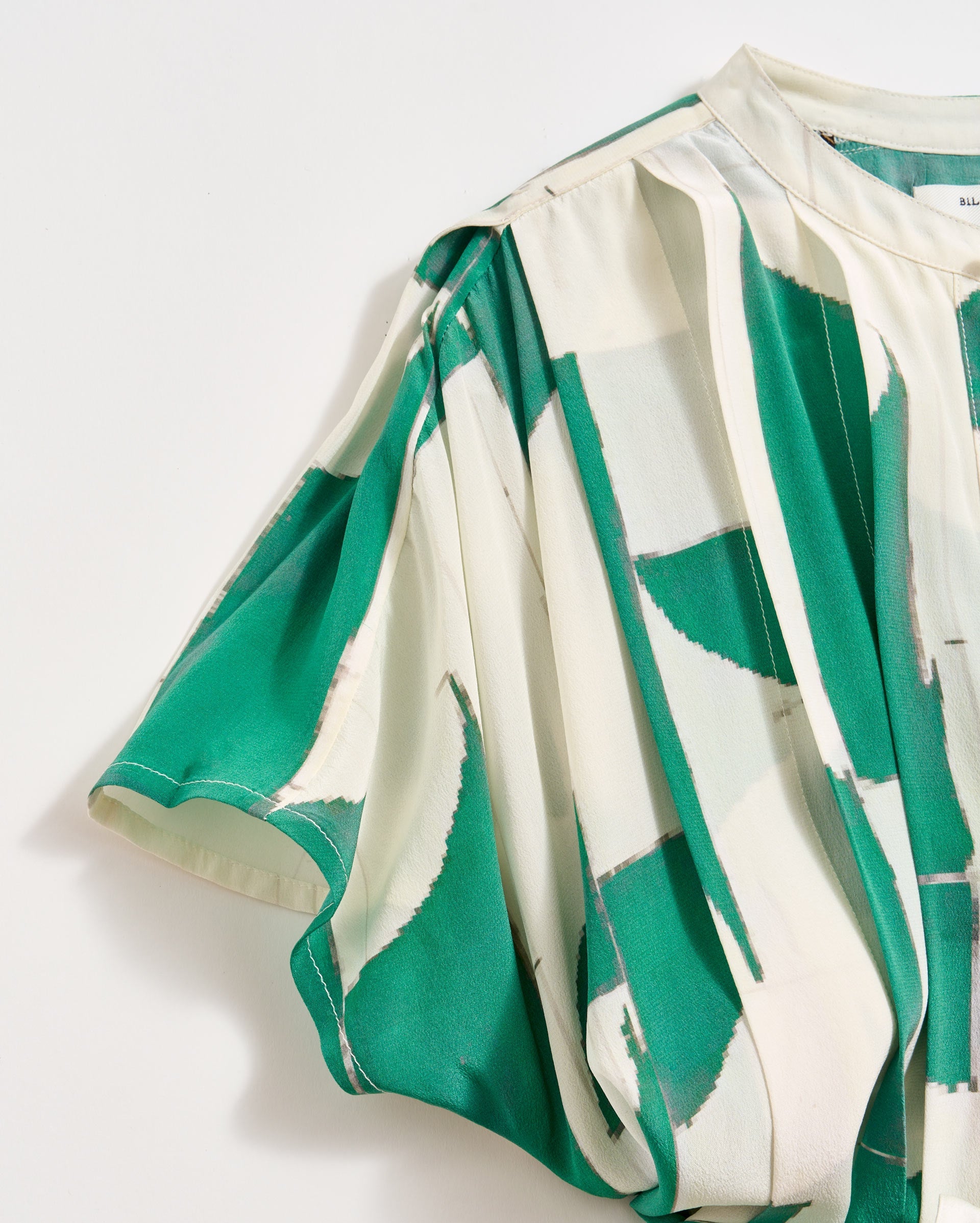 Silk Deco Knife Pleat Dress White/Kelly Green Billy Reid