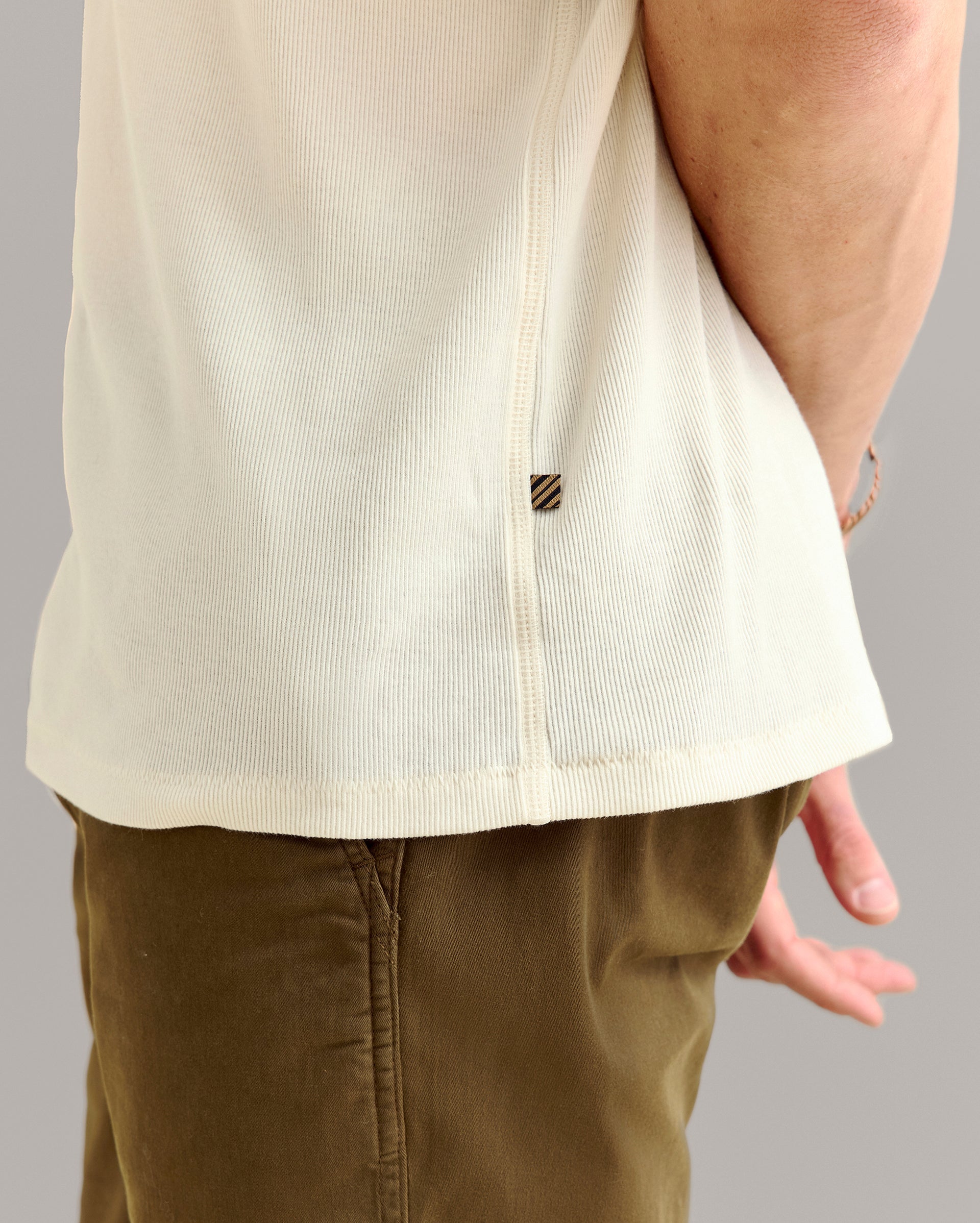 Short Sleeve Rib Crew Tinted White Billy Reid