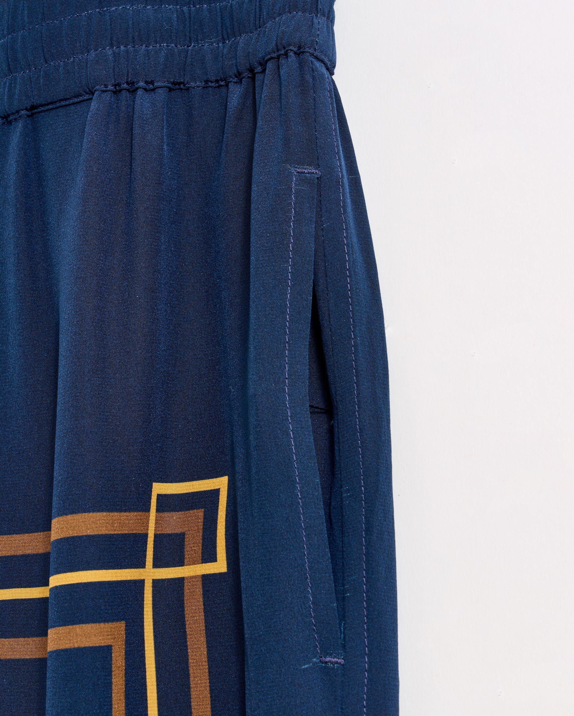 Pelican Lounge Pant Navy/Gold Billy Reid
