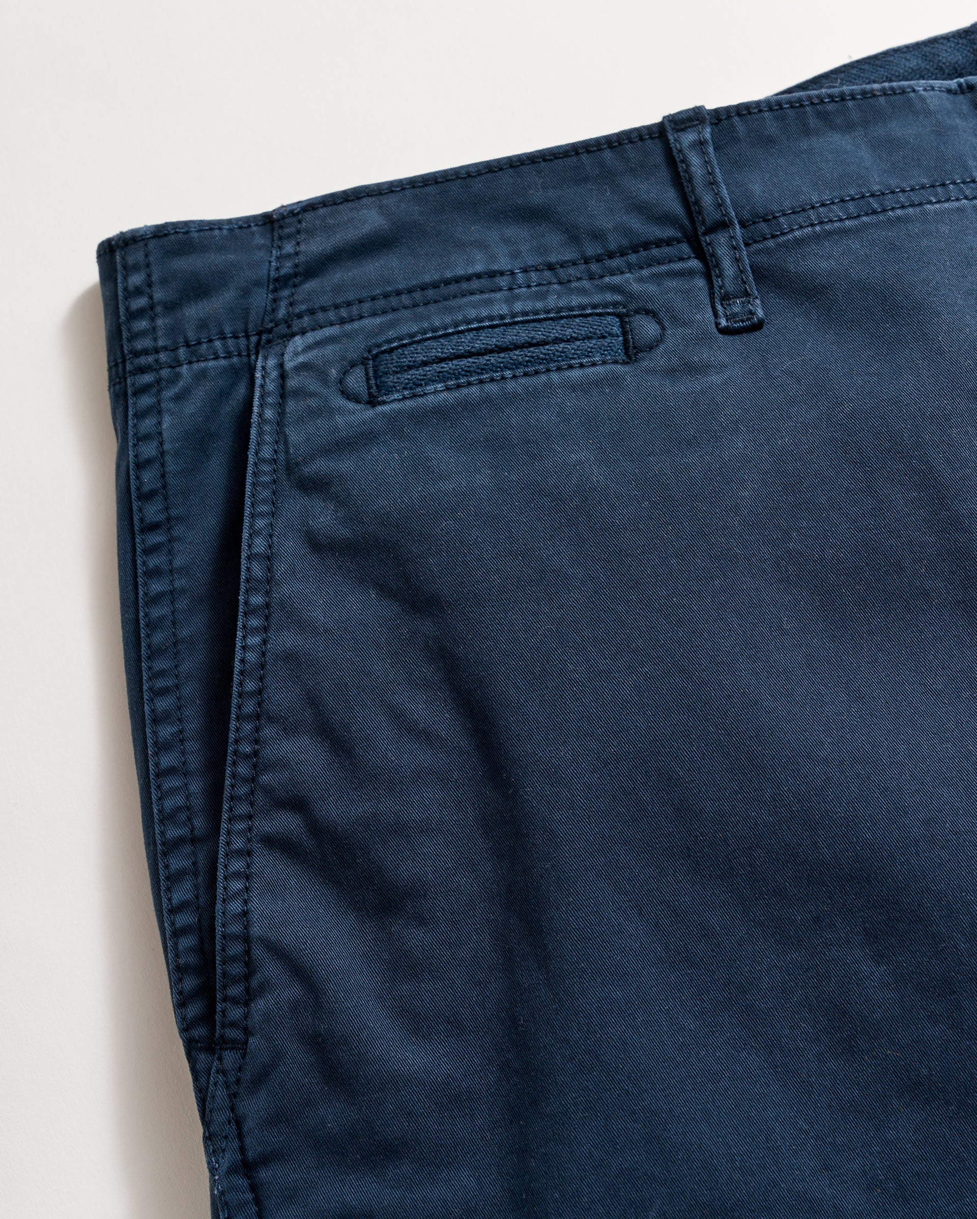 Chino Short Carbon Blue Billy Reid